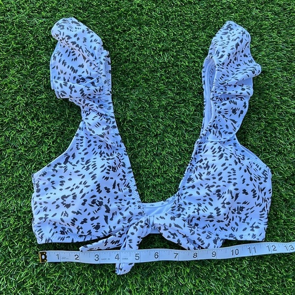 MISSGUIDED Ruffle Bikini Top size 0 - Picture 4 of 6